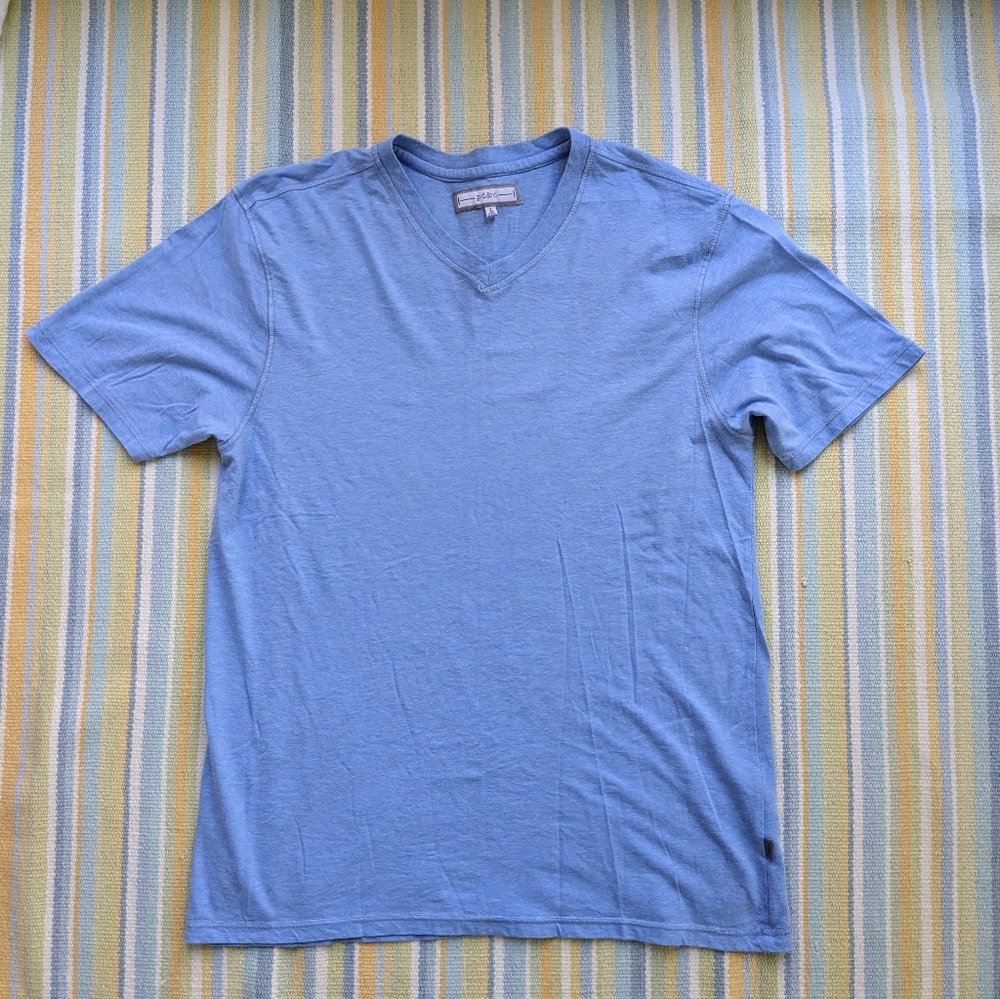 🛍️ BUNDLE ONLY | Mens pd&c blue knit v-neck tee Large